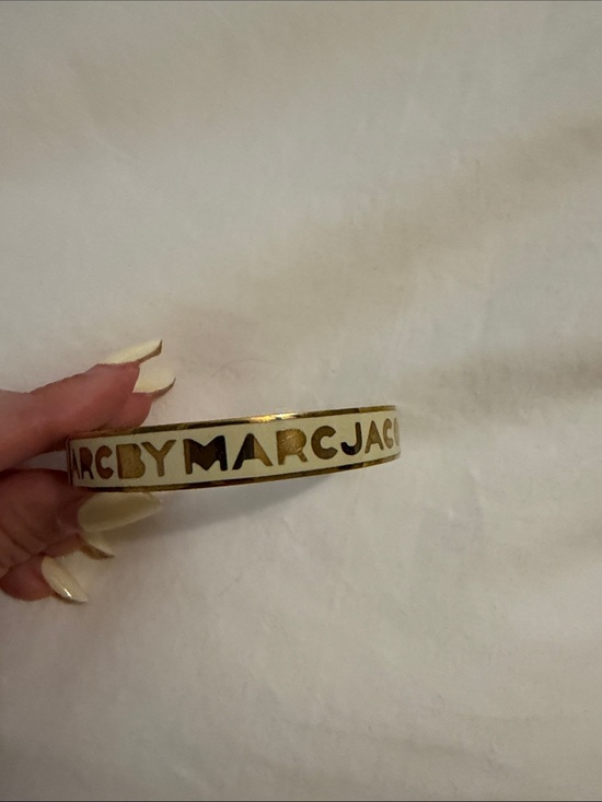 Marc By Marc Jacobs Jewelry - Marc by Marc Jacobs Cream and Gold Logo Enamel Bangle